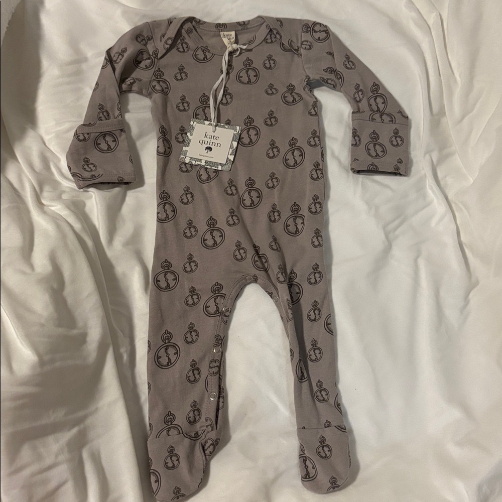 Kate Quinn Pocket Watch Print Footie